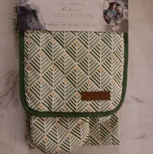 3 Piece Set!!! Apron, Pot Holder, Oven Mitt!!!